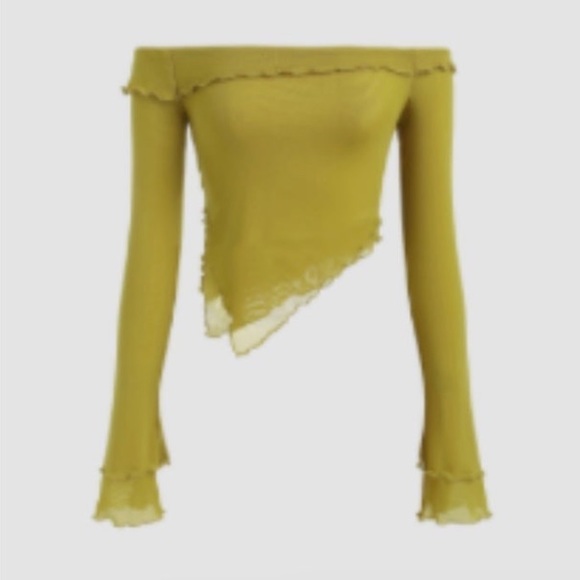 Cider Off the shoulder Asymmetrical Top - Picture 1 of 4